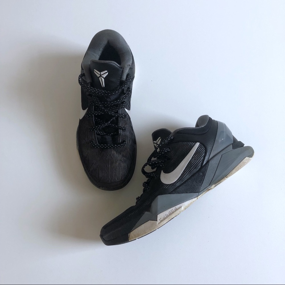 Men’s Nike Zoom Kobe Vll 7 Supreme size 7